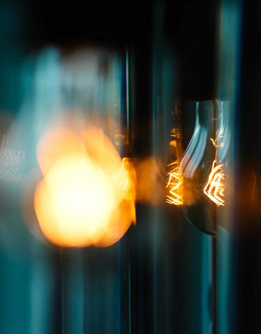 Lösung <span class='font-serif font-normal'>nach<br />Maß</span> finden.